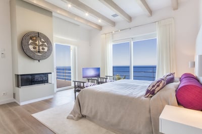 Luxury Villa Photo #34