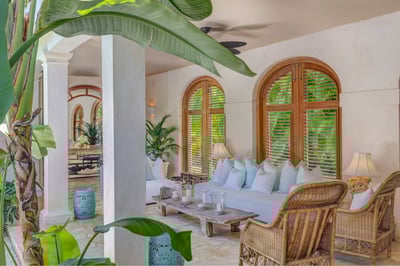 Luxury Villa Photo #20