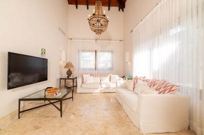 Luxury Villa Photo #20