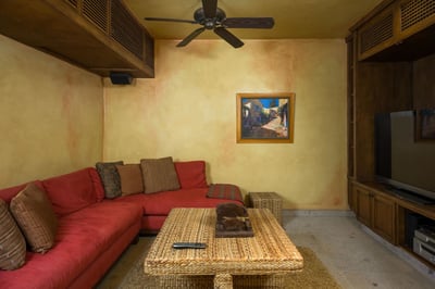 Luxury Villa Photo #12