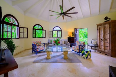 Luxury Villa Photo #14