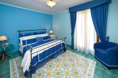 Luxury Villa Photo #8