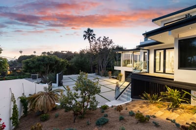 Luxury Villa Photo #22