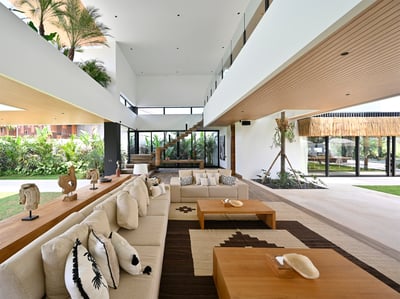Luxury Villa Photo #12