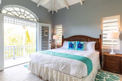 Luxury Villa Photo #49