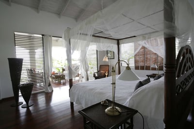 Luxury Villa Photo #12