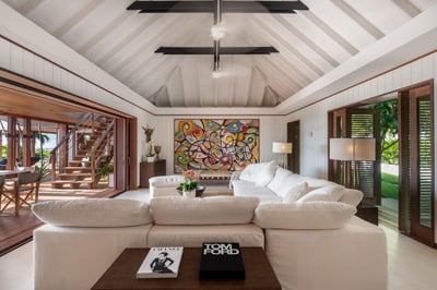Luxury Villa Photo #25