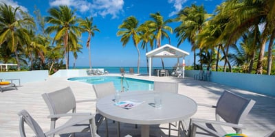 Luxury Villa Photo #3