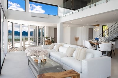 Luxury Villa Photo #11