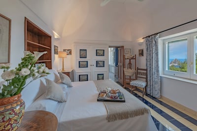Luxury Villa Photo #21