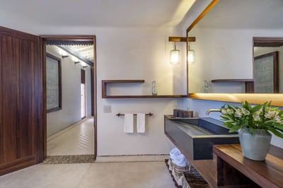 Luxury Villa Photo #27