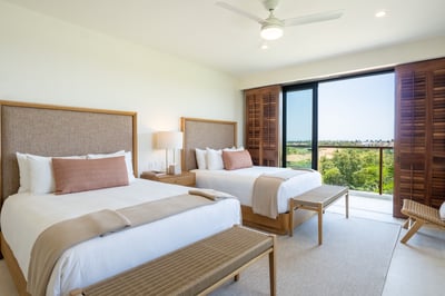 Luxury Villa Photo #24