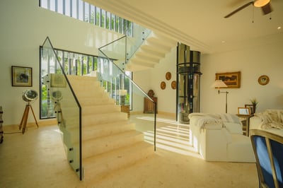 Luxury Villa Photo #45