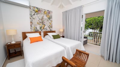Luxury Villa Photo #14