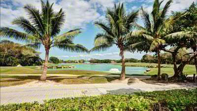Luxury Villa Photo #6