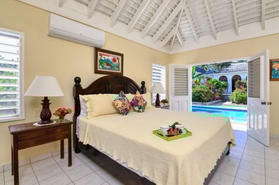 Luxury Villa Photo #7