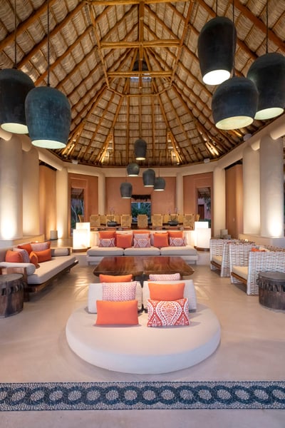 Luxury Villa Photo #23