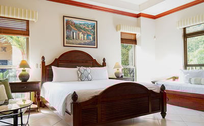 Luxury Villa Photo #15