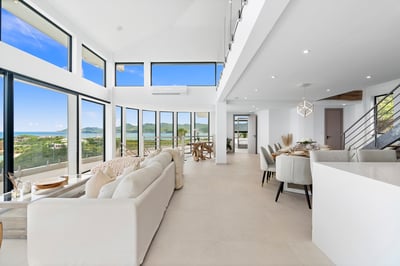 Luxury Villa Photo #34