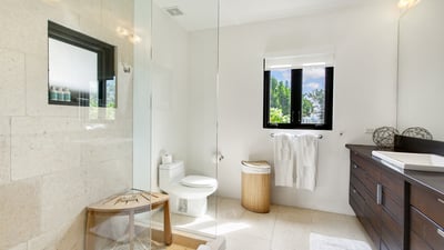 Luxury Villa Photo #31