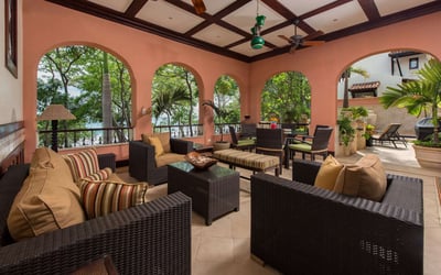 Luxury Villa Photo #7