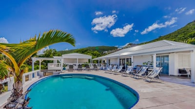 Luxury Villa Photo #4