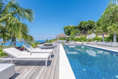 Luxury Villa Photo #2