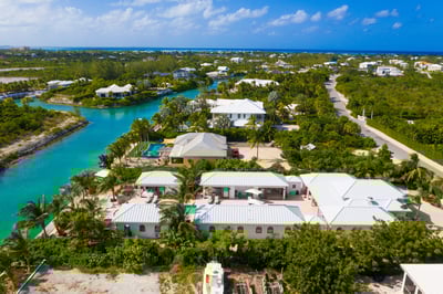 Luxury Villa Photo #5