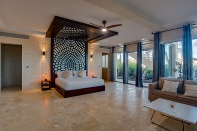 Luxury Villa Photo #54