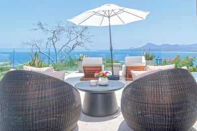 Luxury Villa Photo #14
