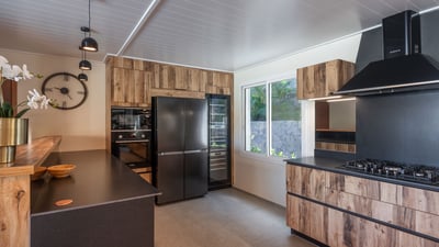 Kitchen & Dining Area