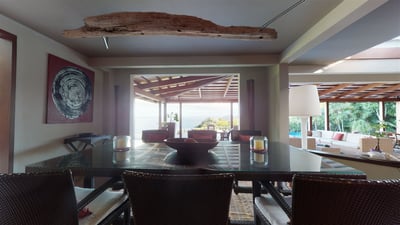 Dining Area & Kitchen