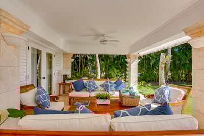 Luxury Villa Photo #18