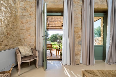 Luxury Villa Photo #47