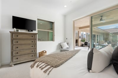 Luxury Villa Photo #30