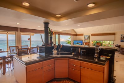 Luxury Villa Photo #8