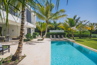 Luxury Villa Photo #11