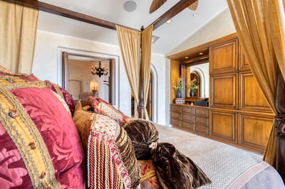 Luxury Villa Photo #46
