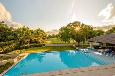 Luxury Villa Photo #3