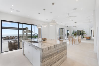 Luxury Villa Photo #14