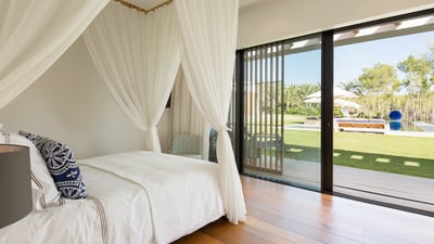 Luxury Villa Photo #28