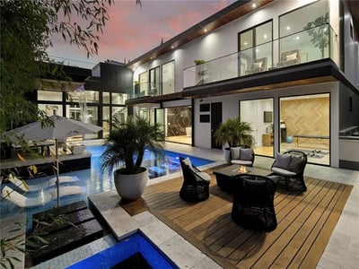 Luxury Villa Photo #6