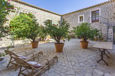 Luxury Villa Photo #19