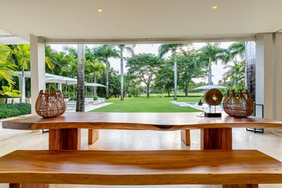 Luxury Villa Photo #11