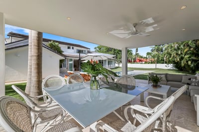 Luxury Villa Photo #7