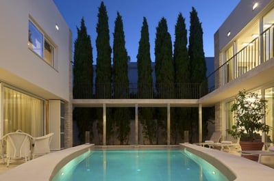Luxury Villa Photo #4