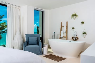 Luxury Villa Photo #22