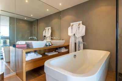 Luxury Villa Photo #31