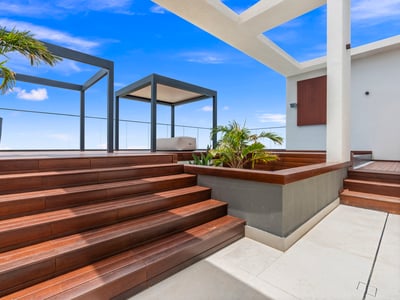 Luxury Villa Photo #8