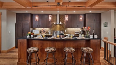 Storm Peak gourmet kitchen